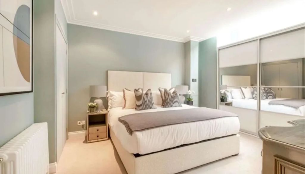 Mayfair Serviced Apartment